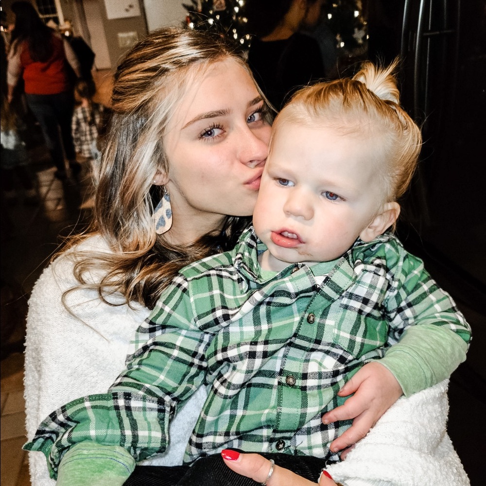 Meet your Posher, Georgia